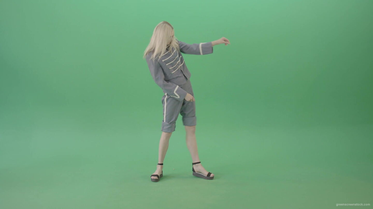 vj video background Techno-rave-blonde-girl-dancing-house-chill-isolated-on-green-screen-4K-Video-Footage-1920_003